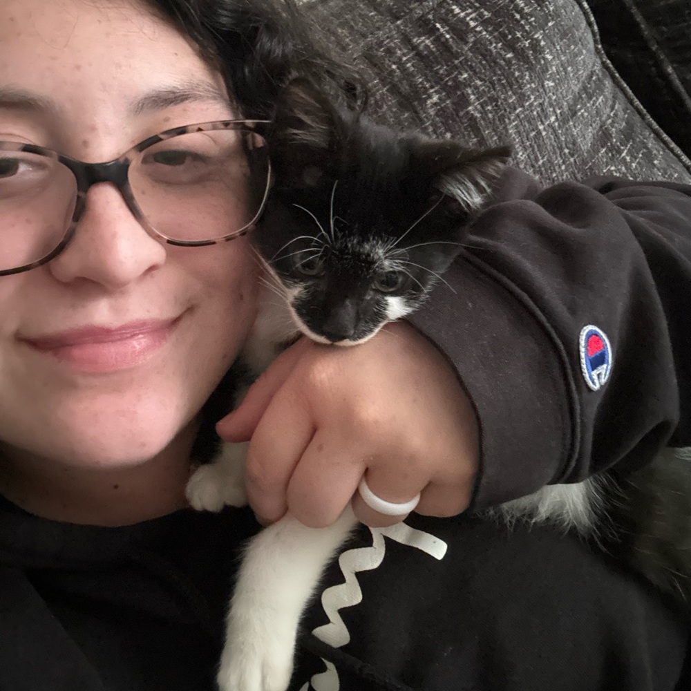 Meet your Posher, Madi